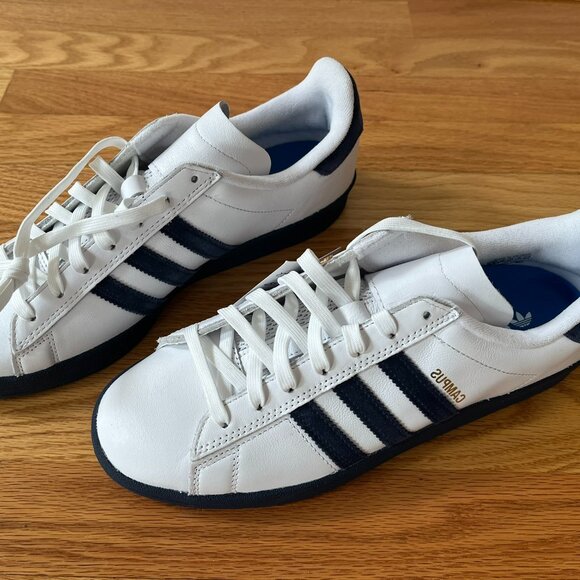 ADIDAS Campus ADV Mens 9.5 White Leather with Navy Stripes NWT New With Tags - Picture 1 of 2